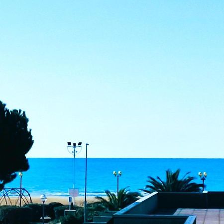 Green Life Wohnungen Direkt Am Strand Бибионе Экстерьер фото